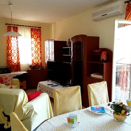 Vlatka Apartman * Salona