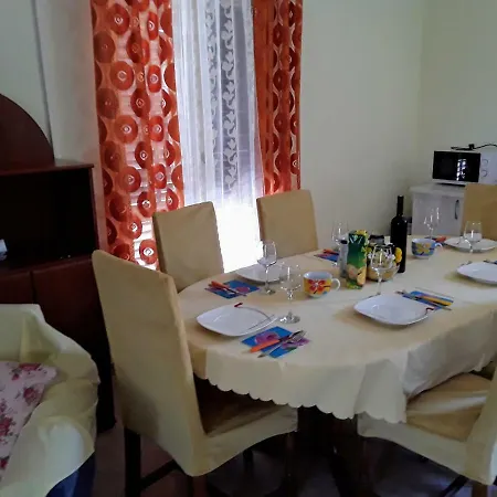 Vlatka Apartman Apartman Salona