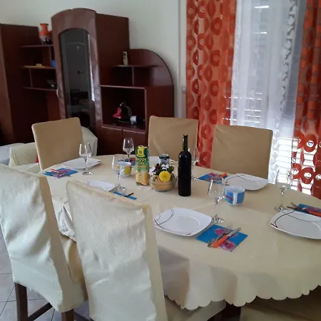 Vlatka Apartman Appartamento Solin